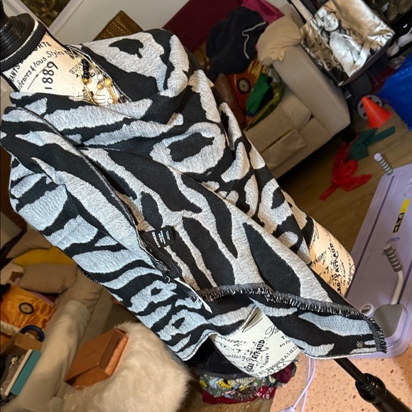 Express Zebra Print Scarf - Picture 1 of 1